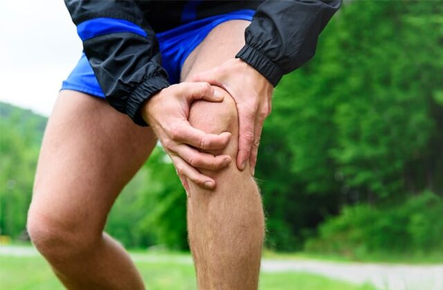 Knee pain can be a symptom of arthritis